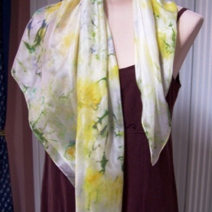 Tavaszi rét hernyóselyem kendő -  - Meska.hu