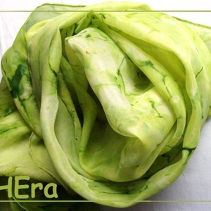 Pisztácia hernyóselyem kendő - Meska.hu