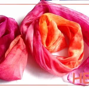 Vidám május hernyóselyem stóla -  - Meska.hu