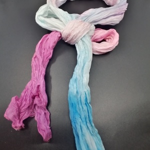 Pasztell kék rózsaszín ráncos gyűrt hosszú selyem sál - ruha & divat - sál, sapka, kendő - kendő - Meska.hu