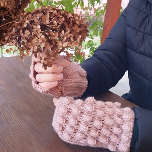 Rózsaszín boho női kézmelegítő kesztyű bogyós puha meleg 100% öko gyapjúból - ruha & divat - sál, sapka, kendő - kesztyű - Meska.hu