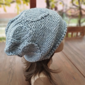 Halványkék leveles vastag öko gyapjú női sapka kötött laza slouchy - ruha & divat - sál, sapka, kendő - sapka - Meska.hu
