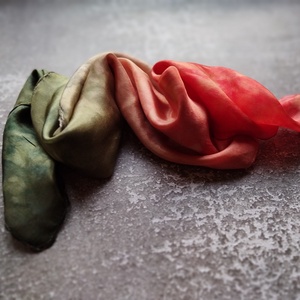 Keki narancs  hernyóselyem kendő  - ruha & divat - sál, sapka, kendő - kendő - Meska.hu