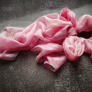 Pasztell rózsaszín hernyóselyem óriás sál stóla - ruha & divat - sál, sapka, kendő - sál - Meska.hu