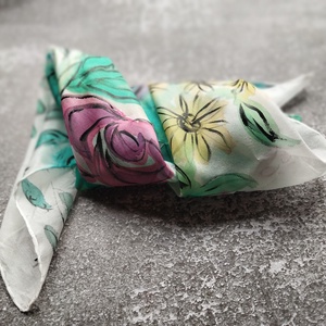 Tavasz pasztell virágos hernyóselyem kendő egyetlen  - Meska.hu