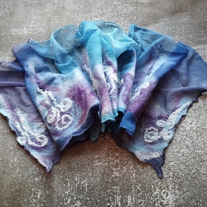 Liláskék csigavonalas selyem gyapjú nuno nemez sál - ruha & divat - sál, sapka, kendő - stóla - Meska.hu