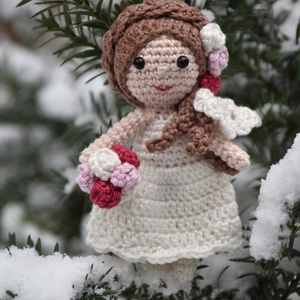 Horgolt menyasszonyi ruhás baba - játék & sport - baba & babaház - játékbaba, babakellék - Meska.hu