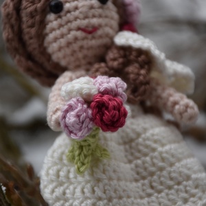 Horgolt menyasszonyi ruhás baba - játék & sport - baba & babaház - játékbaba, babakellék - Meska.hu