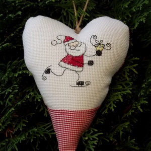 SKATIN' SANTA. Szív alakú függődísz ajtóra/ablakra - karácsony - mikulás - mikulás beltéri dekoráció - Meska.hu SKATIN' SANTA. Szív alakú függődísz ajtóra/ablakra - karácsony - mikulás - mikulás beltéri dekoráció - Meska.hu
