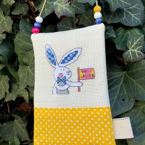 BUNNY WITH FLAG. Kedves babaszoba dekoráció keresztszemes nyuszival, Otthon & Lakás, Babaszoba, gyerekszoba, Babaszoba dekoráció, Varrás, Hímzés, Meska