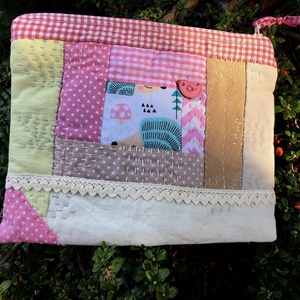 SLEEPY HEDGIE. Patchwork neszi., Táska & Tok, Neszesszer, Patchwork, foltvarrás, Újrahasznosított alapanyagból készült termékek, Meska