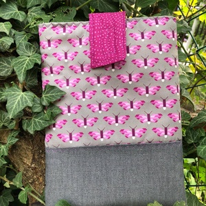 BUTTERFLIES. Kedves könyv/tablet védő tok/könyvszütyő/védőtok/könyvtasak/könyvölelő (akár e-booknak, tabletnek is :), Könyv & Zene, Könyvtok, Varrás, Meska