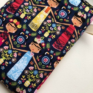 FRIDA. Trendi könyvölelő/ tablet-tartó / könyvszütyő., Táska & Tok, Ebook & Tablet tok, Varrás, Meska