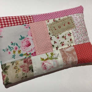 SHABBY COTTAGE / ROSE. Patchwork XL neszi pasztell színekben. , Táska & Tok, Neszesszer, Patchwork, foltvarrás, Meska