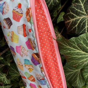  I LOVE COLOURS and CUPCAKES. Tolltartó. - otthon & életmód - papír, írószer - tolltartó & ceruzatekercs - Meska.hu