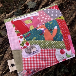 FOR MUGS. Rókás-cseresznyés patchwork bögrealátét., Otthon & Életmód, Konyhafelszerelés, tálalás, Tálalás, Tányér- és poháralátét, Varrás, MESKA