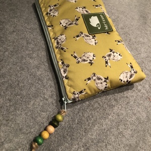 h a r e s. Nyuszis sminkcucc-tartó vagy tolltartó - táska & tok - neszesszer - Meska.hu