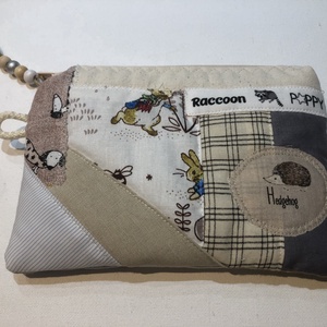 Peter Rabbit. No.2 Patchwork kétoldalas sminkcucc-tartó/pipere - Meska.hu