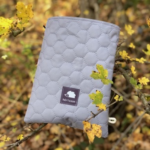 Szegfűgombák. Könyvszütyő/könyvtasak/védőtok könyveknek, e-booknak, tabletnek  - könyv & zene - könyvtok - Meska.hu Szegfűgombák. Könyvszütyő/könyvtasak/védőtok könyveknek, e-booknak, tabletnek  - könyv & zene - könyvtok - Meska.hu