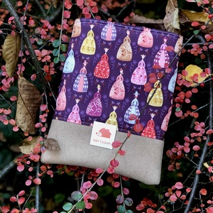 l a d i e s. Könyvölelő/ tablet-tartó / könyvszütyő. - otthon & életmód - papír, írószer - könyv- és füzetborító - Meska.hu l a d i e s. Könyvölelő/ tablet-tartó / könyvszütyő. - otthon & életmód - papír, írószer - könyv- és füzetborító - Meska.hu