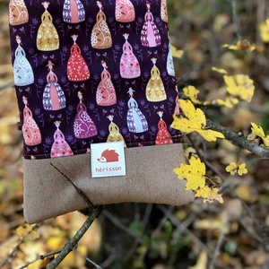 l a d i e s. Könyvölelő/ tablet-tartó / könyvszütyő. - otthon & életmód - papír, írószer - könyv- és füzetborító - Meska.hu l a d i e s. Könyvölelő/ tablet-tartó / könyvszütyő. - otthon & életmód - papír, írószer - könyv- és füzetborító - Meska.hu