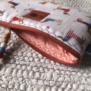  I LOVE DATSCHUNDS. Tacsis neszi - otthon & életmód - papír, írószer - tolltartó & ceruzatekercs - Meska.hu