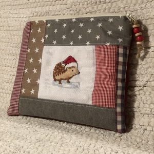 winter hedgie.Neszi vagy e-olvasó védőtok.  - Meska.hu