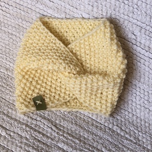 H U N Y O R. Kézzel kötött puha, meleg fülvédő - ruha & divat - sál, sapka, kendő - fejpánt - Meska.hu