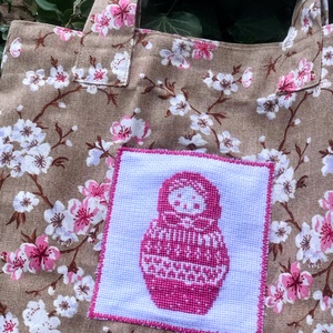 TAVASZI MATRYOSHKA. Nagyméretű, jól pakolható shopper. - táska & tok - bevásárlás & shopper táska - shopper, textiltáska, szatyor - Meska.hu