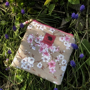 s a k u r a. Sminkcucc-tartó/pipere - Meska.hu