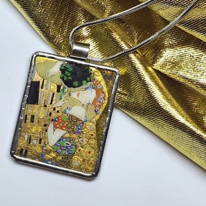 Klimt/Csók kézzel festett medál, Ékszer, Nyaklánc, Medálos nyaklánc, Ékszerkészítés, Festészet, MESKA