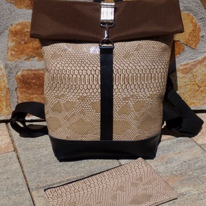 Elegáns aranybarna-mogyoró - hátitáska- valódi bőrrel Akciós - táska & tok - hátizsák - roll top hátizsák - Meska.hu