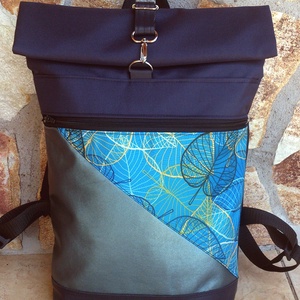 Türkizkék mintás vízálló hátitáska- valódi bőrrel - laptoptáska - első zsebes+neszivel  - táska & tok - hátizsák - roll top hátizsák - Meska.hu