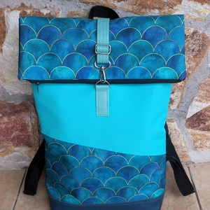 Türkizkék- kék-arany menta - hátitáska- valódi bőrrel - vízálló  - ajándék- karácsony - nagyobb méret - Meska.hu