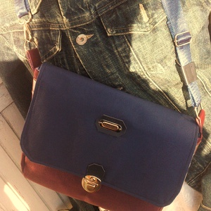 Padlizsán - kék - crossbody válltáska/testtáska - ajándék-  - táska & tok - kézitáska & válltáska - vállon átvethető táska - Meska.hu