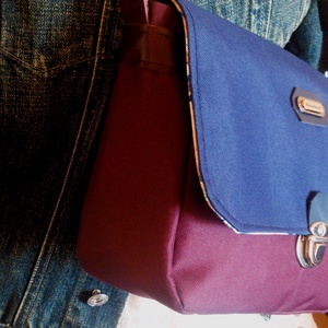 Padlizsán - fekete - crossbody válltáska/testtáska - ajándék- variálható táska - Heva táska  - táska & tok - variálható táska - Meska.hu