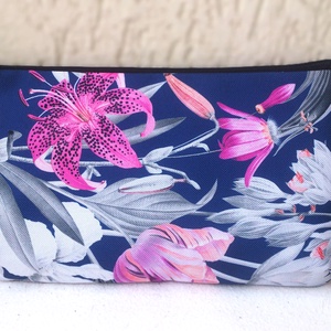 Kék- púderes virágos neszeszer /  -  ajándék - nagyobb méret - Meska.hu