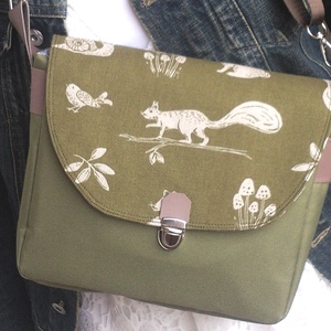 Cross body - olívazöld / oldaltáska, testtáska - bőr kiegészitőkkel - ajándék - Heva táska - karácsony - táska & tok - kézitáska & válltáska - vállon átvethető táska - Meska.hu