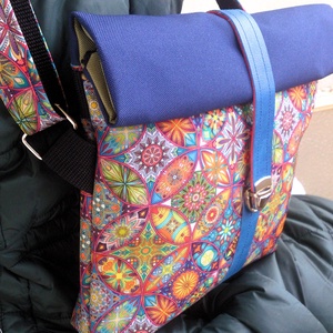 Cross body - mandalás narancs-barna/ oldaltáska, testtáska - bőr kiegészítőkkel - ajándék - rolltop - táska & tok - kézitáska & válltáska - vállon átvethető táska - Meska.hu