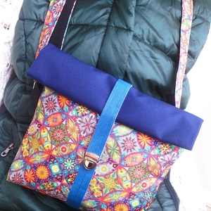 Cross body - mandalás narancs-barna/ oldaltáska, testtáska - bőr kiegészítőkkel - ajándék - rolltop - Meska.hu