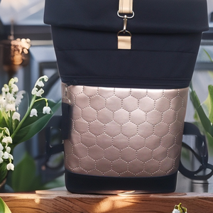 Capuccino - gyöngyház -fekete vízálló hátizsák- rolltop - valódi bőrrel  - ajándék - karácsony, Táska & Tok, Hátizsák, Roll top hátizsák, Varrás, Bőrművesség, MESKA