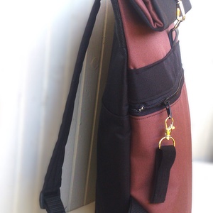 Fekete -barna- vízálló hátitáska- valódi bőrrel - nagyobb méret - unisex- ajándék - táska & tok - hátizsák - roll top hátizsák - Meska.hu