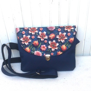 Akciós! Cross body - oldaltáska, testtáska  - vízálló - ajándék - Heva táska - Anyák napja - táska & tok - kézitáska & válltáska - vállon átvethető táska - Meska.hu