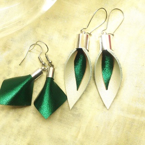 Türkiz-zöld - gyöngyház fehér bőr fülbevaló szett 2 db - ajándék - Anyák napja- születésnap - ékszer - fülbevaló - lógó csepp fülbevaló - Meska.hu