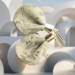 Gyöngyház ezüst - tört-fehér bőr fülbevaló  - ajándék - Anyák napja- születésnap - Meska.hu