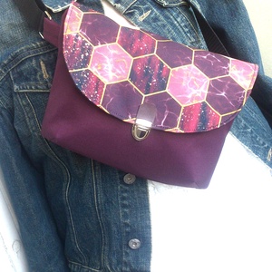 Akciós! Padlizsán bordóval - Cross body / oldaltáska, testtáska - bőr kiegészítőkkel - ajándék - Heva táska - karácsony - Meska.hu