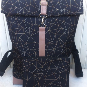 Fekete-barna mintás hátitáska, vízálló- valódi bőrrel - nagy méret - ajándék - unisex - táska & tok - hátizsák - roll top hátizsák - Meska.hu