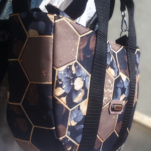 Capuccino -kék - Cross body - oldaltáska, testtáska  - vízálló - ajándék - Anyák napja - testtáska - táska & tok - kézitáska & válltáska - vállon átvethető táska - Meska.hu