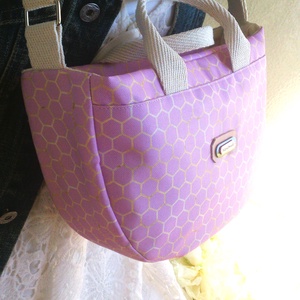 Rose- Cross body - oldaltáska, testtáska  - vízálló - ajándék - Anyák napja - nagyobb méret - táska & tok - kézitáska & válltáska - vállon átvethető táska - Meska.hu