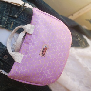 Rose- Cross body - oldaltáska, testtáska  - vízálló - ajándék - Anyák napja - nagyobb méret - táska & tok - kézitáska & válltáska - vállon átvethető táska - Meska.hu